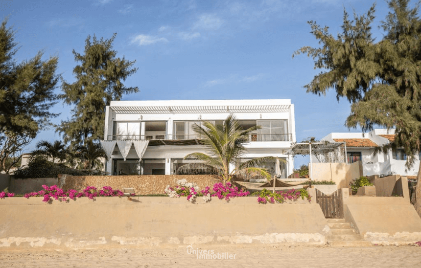 Villa de Prestige Pied dans l’Eau à La Somone